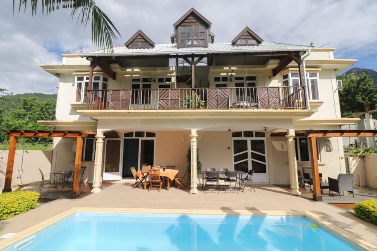Isola Bella Luxury Villa